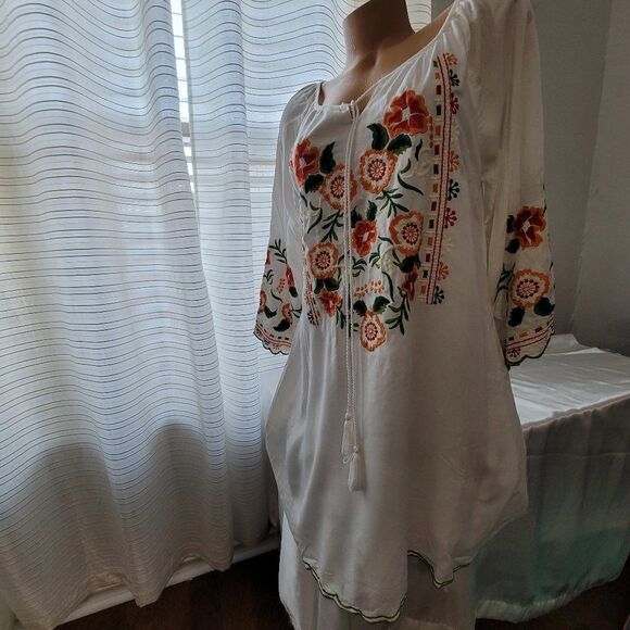 1488 CHIC CONECTION White embroidery Dress Size XL P - Picture 3 of 7